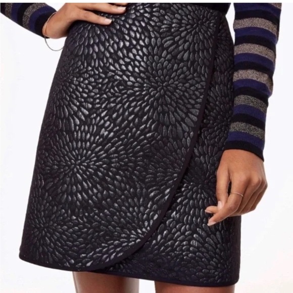 *LOFT* [NWOT] Skirt - Picture 2 of 5